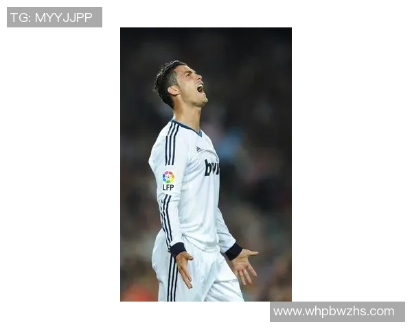 戴发套的韩国足球明星是谁？他的发型背后有哪些故事与意义